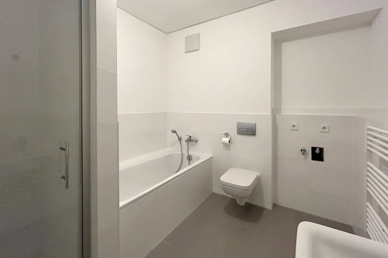 2 Zimmer Wohnung mit 81 m² in Stuttgart – Bild 6