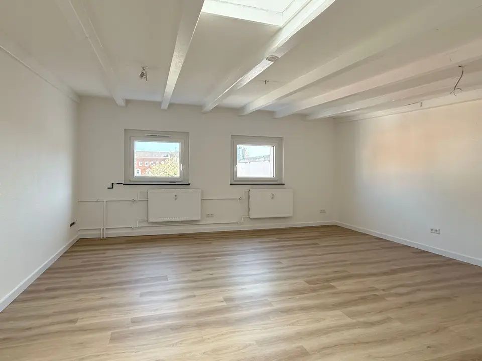 3 Zimmer Wohnung mit 99 m² in Hannover – Bild 2