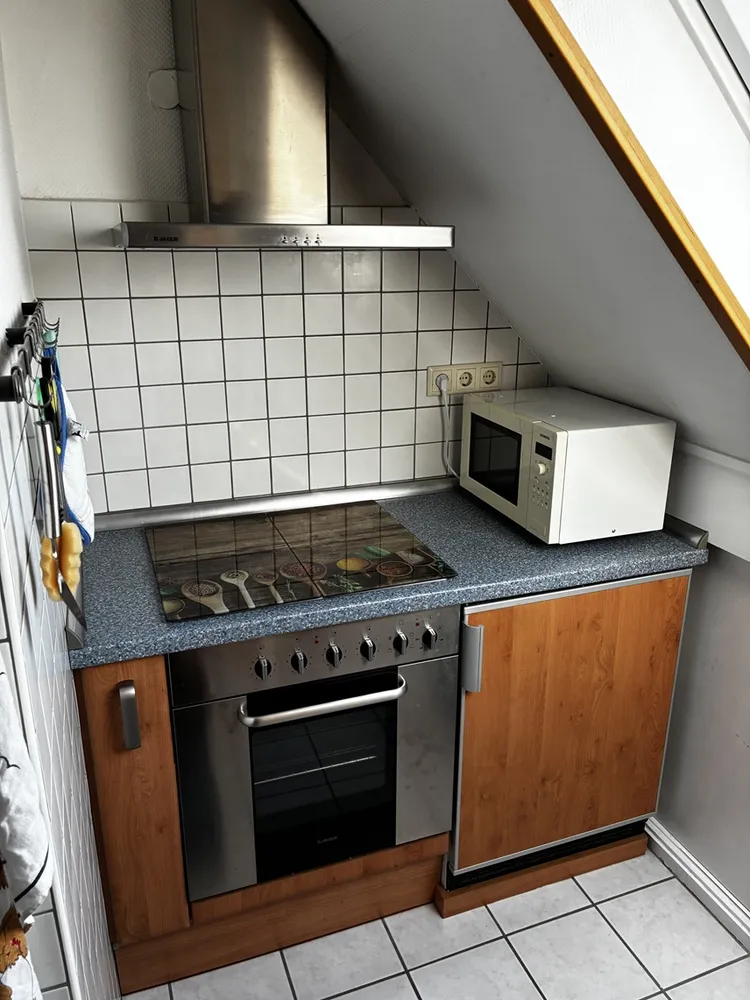 4 Zimmer Wohnung mit 62 m² in Düsseldorf – Bild 2