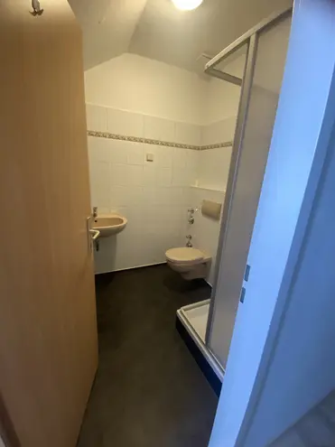 1 Zimmer Wohnung mit 21 m² in Halle (Saale) – Bild 3