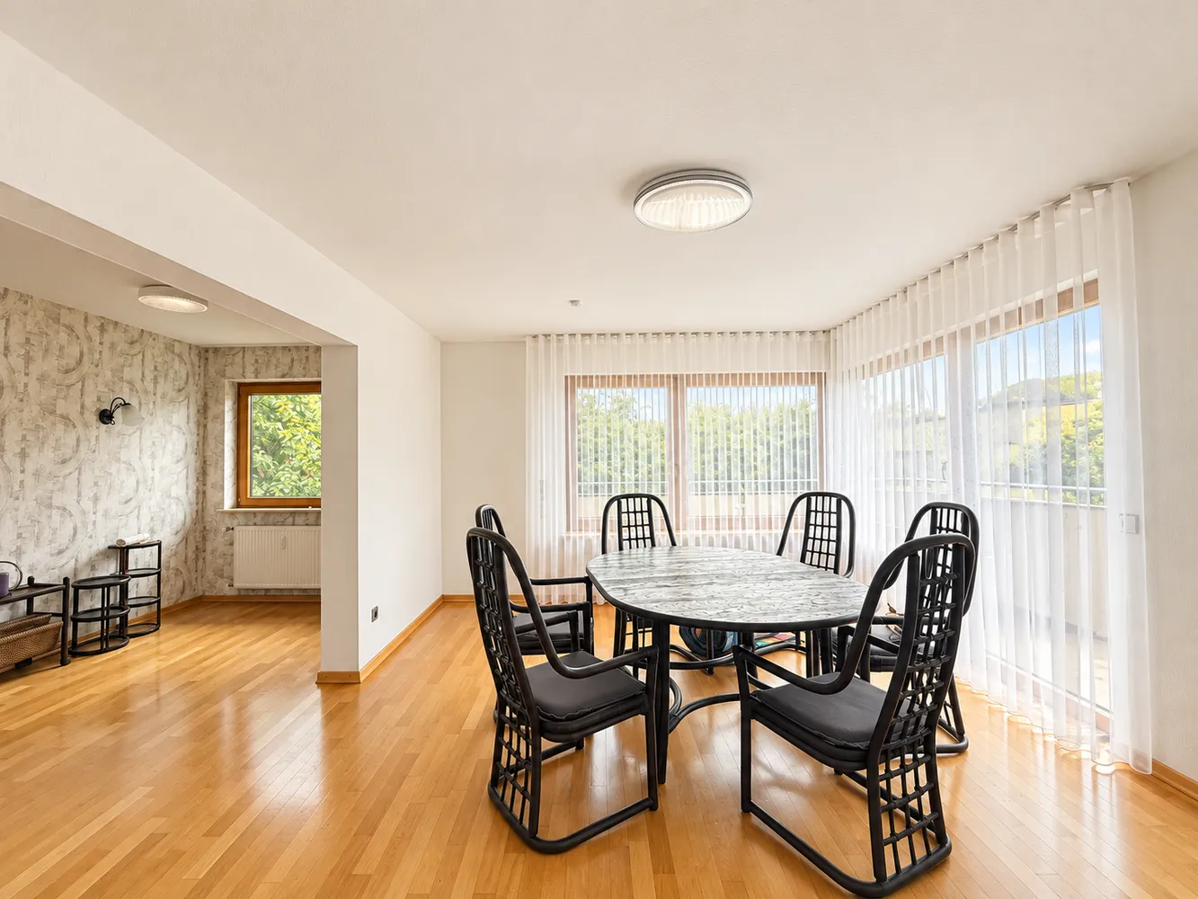 6 room apartment with 165 m² in Stuttgart – Photo 2