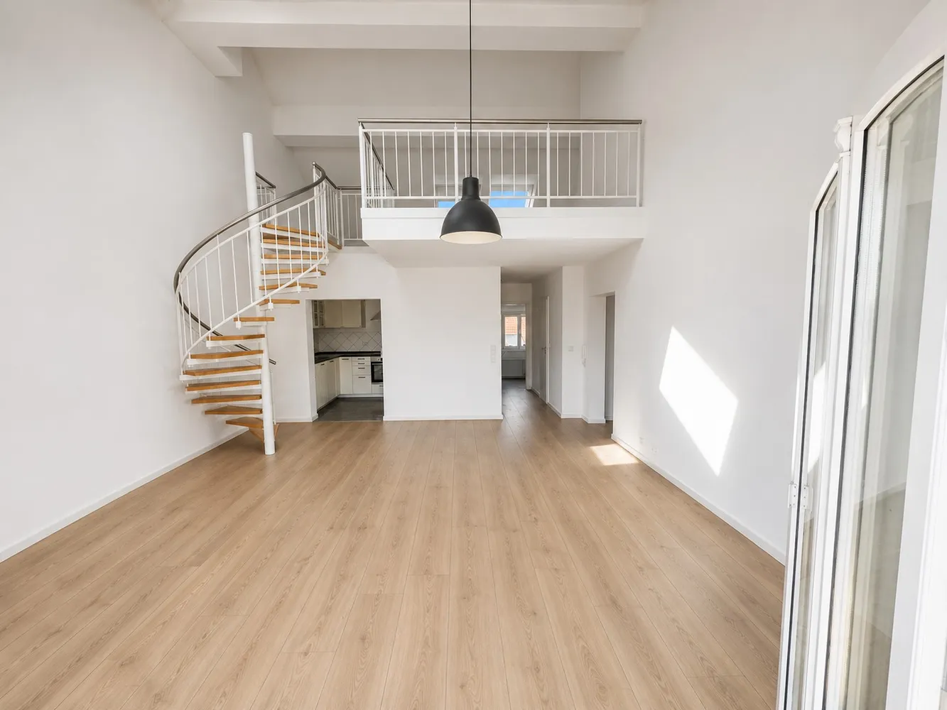 3 Zimmer Wohnung mit 83 m² in Halle (Saale) – Bild 3