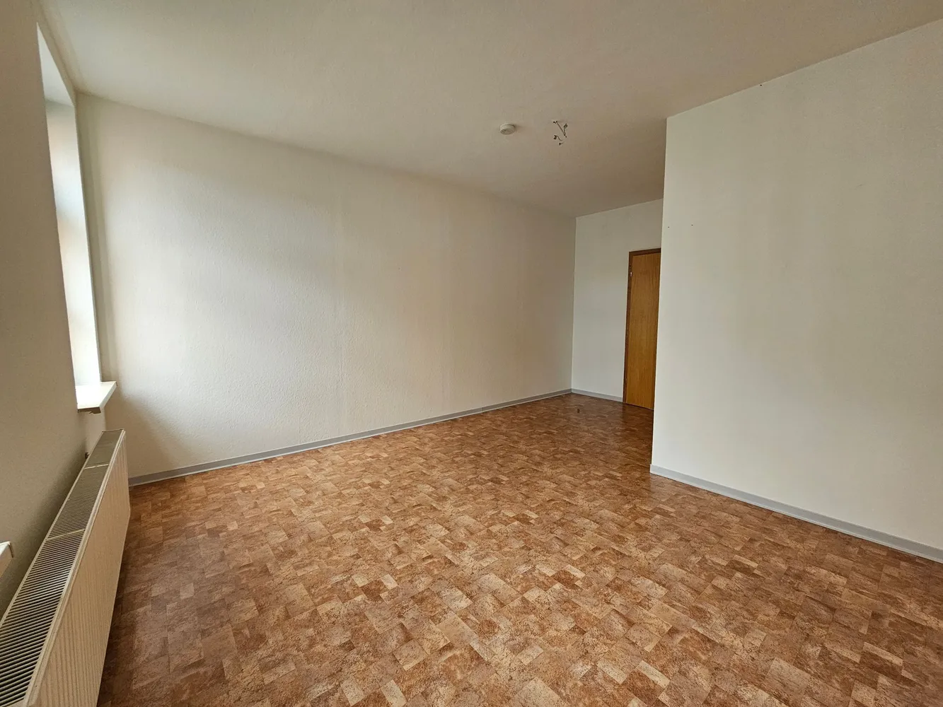 2 room apartment with 78 m² in Mühlhausen – Photo 2