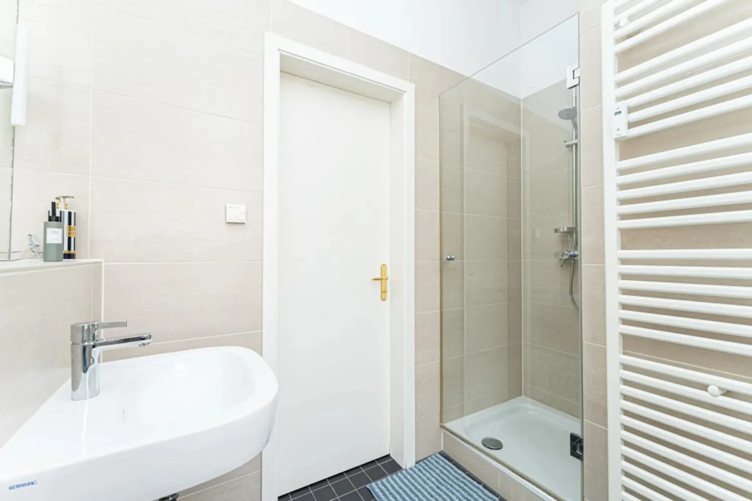 Shared room with 10 m² in Berlin – Photo 5