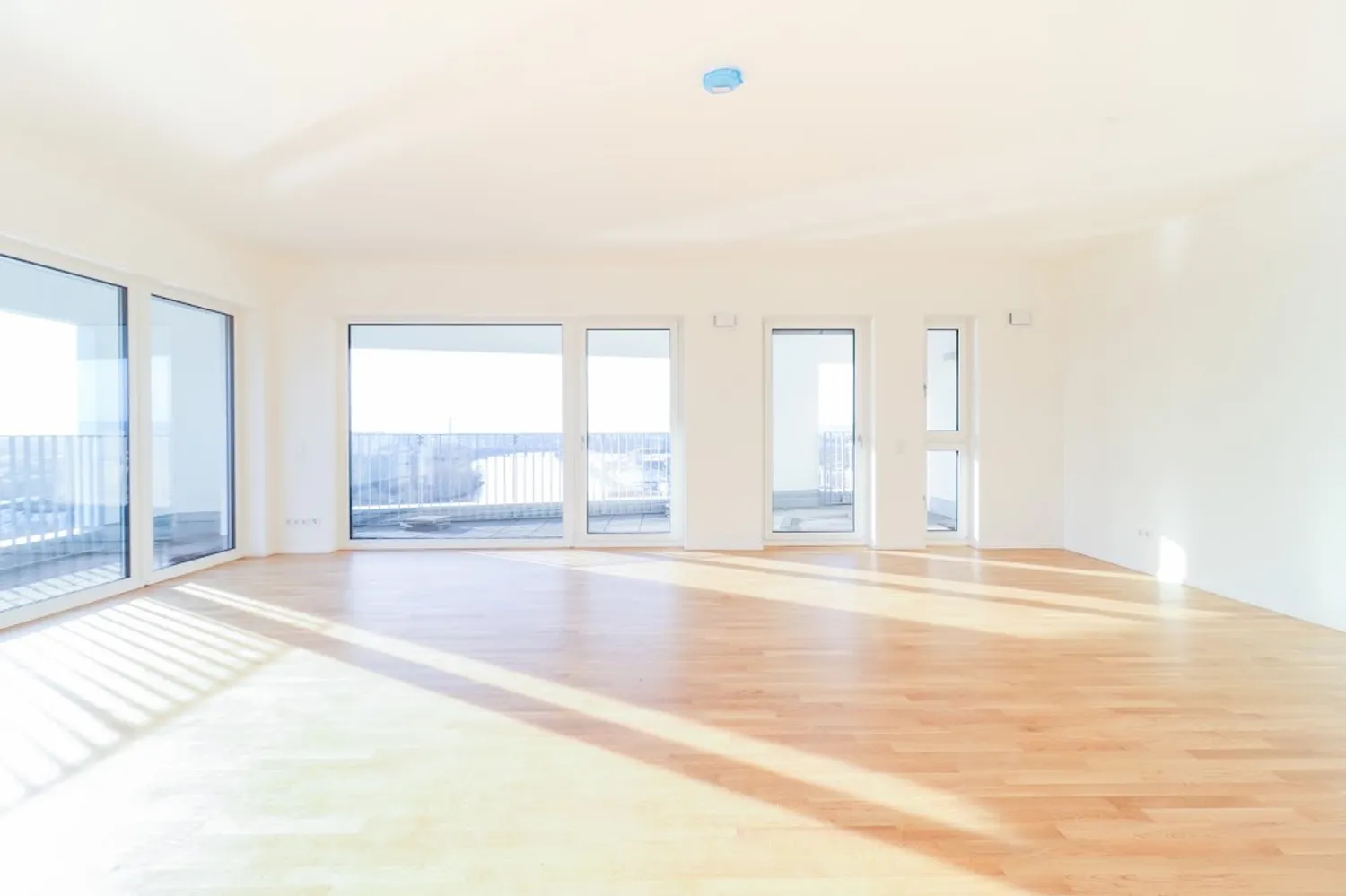 5 Zimmer Wohnung mit 189 m² in Frankfurt am Main – Bild 2
