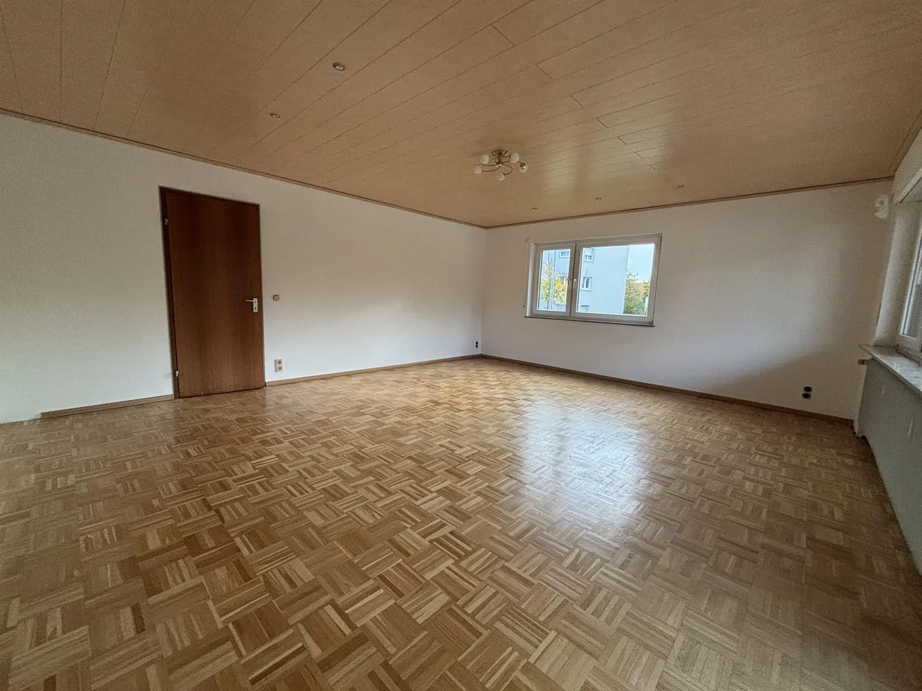 5 Zimmer Wohnung mit 108 m² in Leonberg – Bild 10