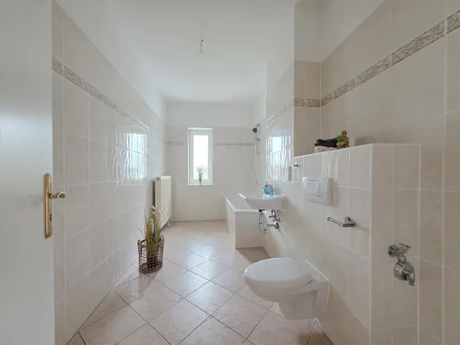3 Zimmer Wohnung mit 96 m² in Magdeburg – Bild 2