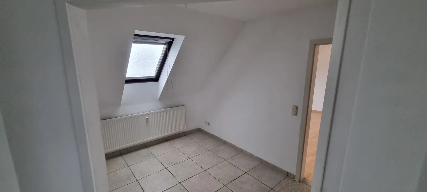 4 Zimmer Wohnung mit 146 m² in Trier – Bild 1