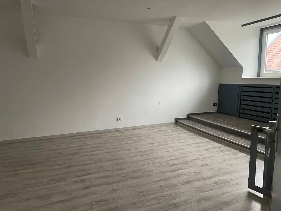 5 Zimmer Wohnung mit 145 m² in Eschwege – Bild 3