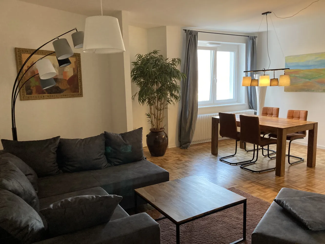 2 Zimmer Wohnung mit 160 m² in Hamburg – Bild 1