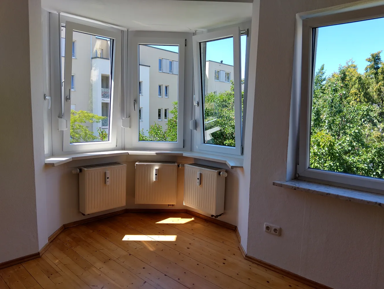 4 Zimmer Wohnung mit 95 m² in Augsburg – Bild 1