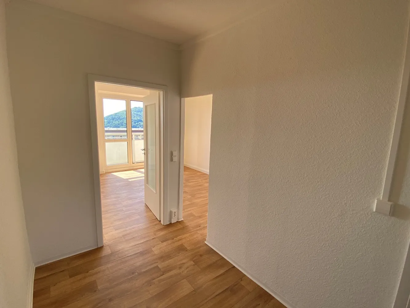 3 Zimmer Wohnung mit 54 m² in Suhl – Bild 3