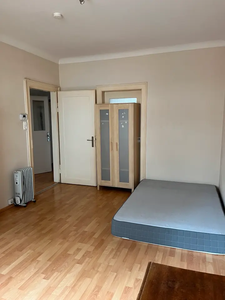 Shared room with 65 m² in Stuttgart – Photo 2