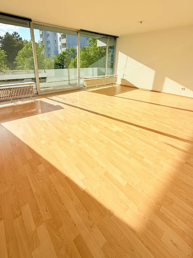 3 Zimmer Wohnung mit 108 m² in München – Bild 2