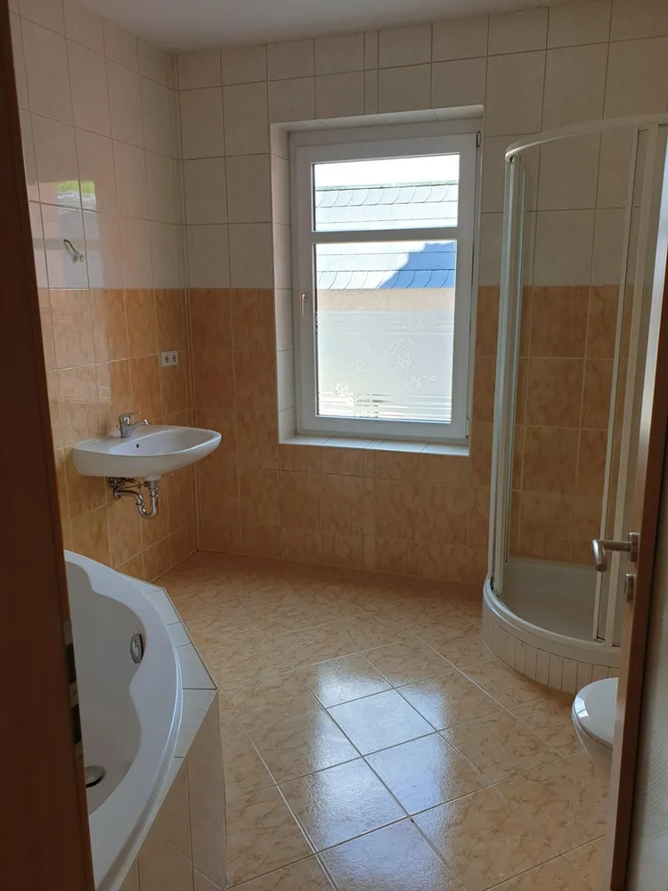 3 room apartment with 85 m² in Zwickau – Photo 4