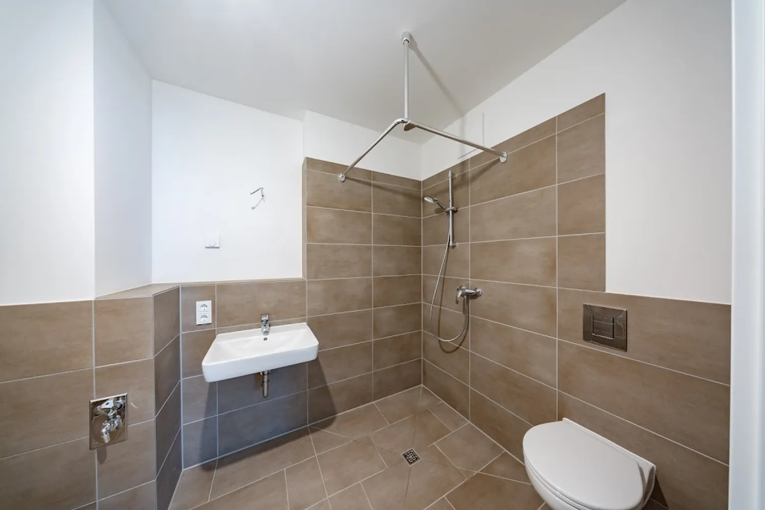 5 Zimmer Wohnung mit 95 m² in Berlin – Bild 8