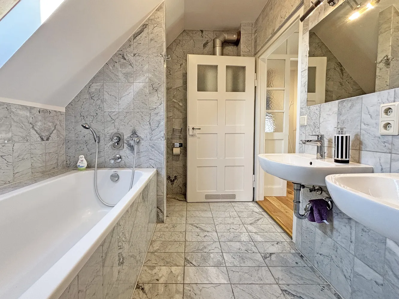 4 room apartment with 108 m² in Stuttgart – Photo 10