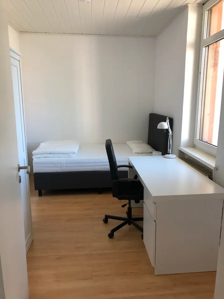 WG-Zimmer mit 200 m² in Kaiserslautern – Bild 6