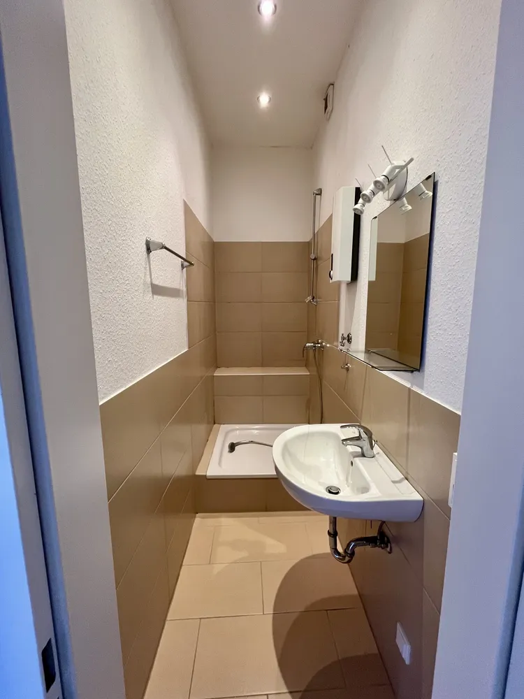 2 room apartment with 46 m² in Frankfurt am Main – Photo 3