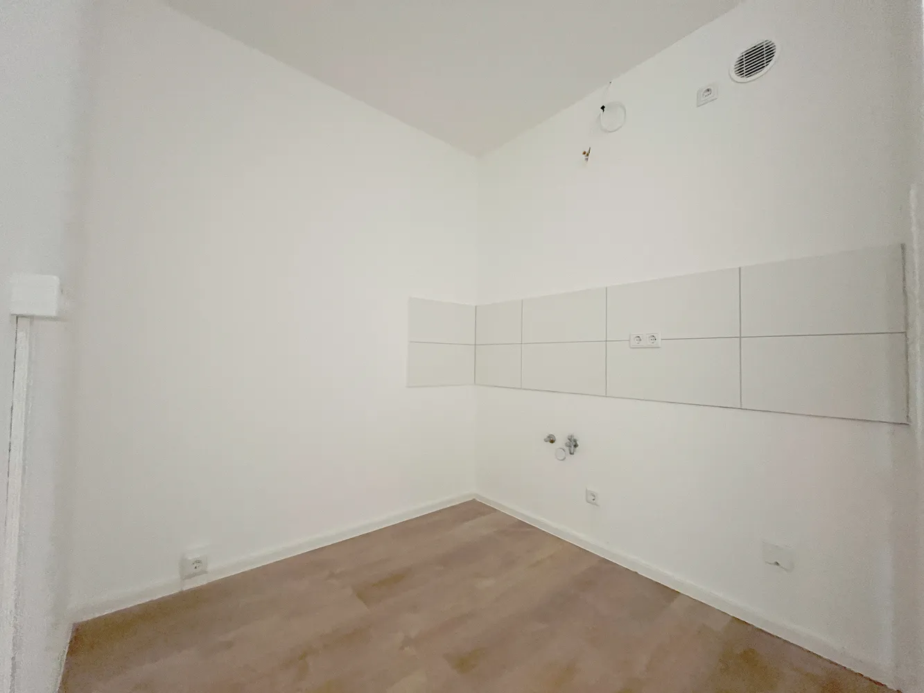 5 Zimmer Wohnung mit 85 m² in Zwickau – Bild 1