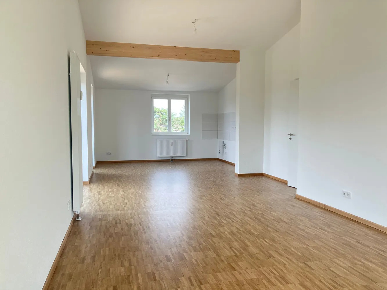 3 Zimmer Wohnung mit 96 m² in Hannover – Bild 2