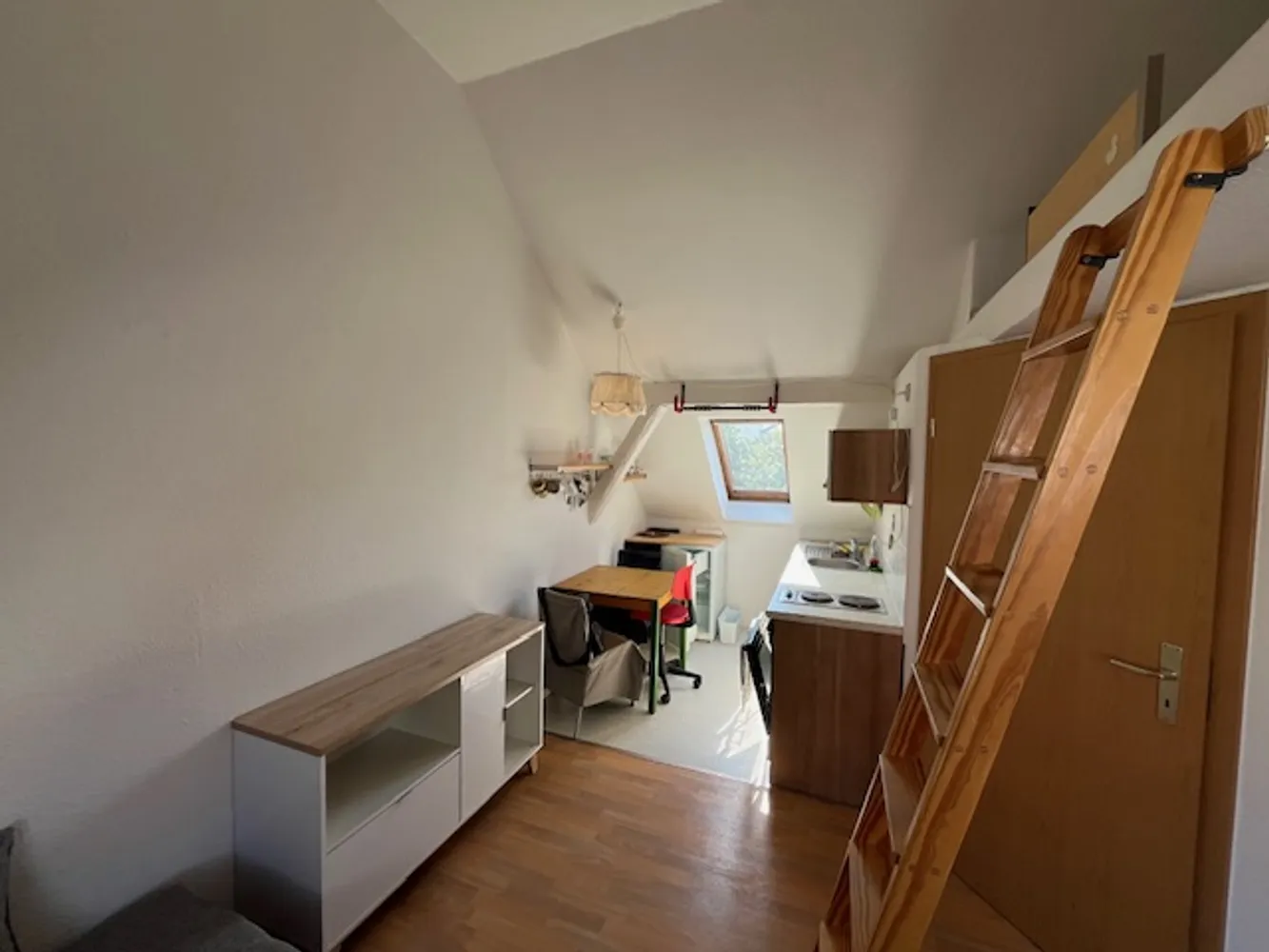 1 Zimmer Wohnung mit 28 m² in Halle (Saale) – Bild 4
