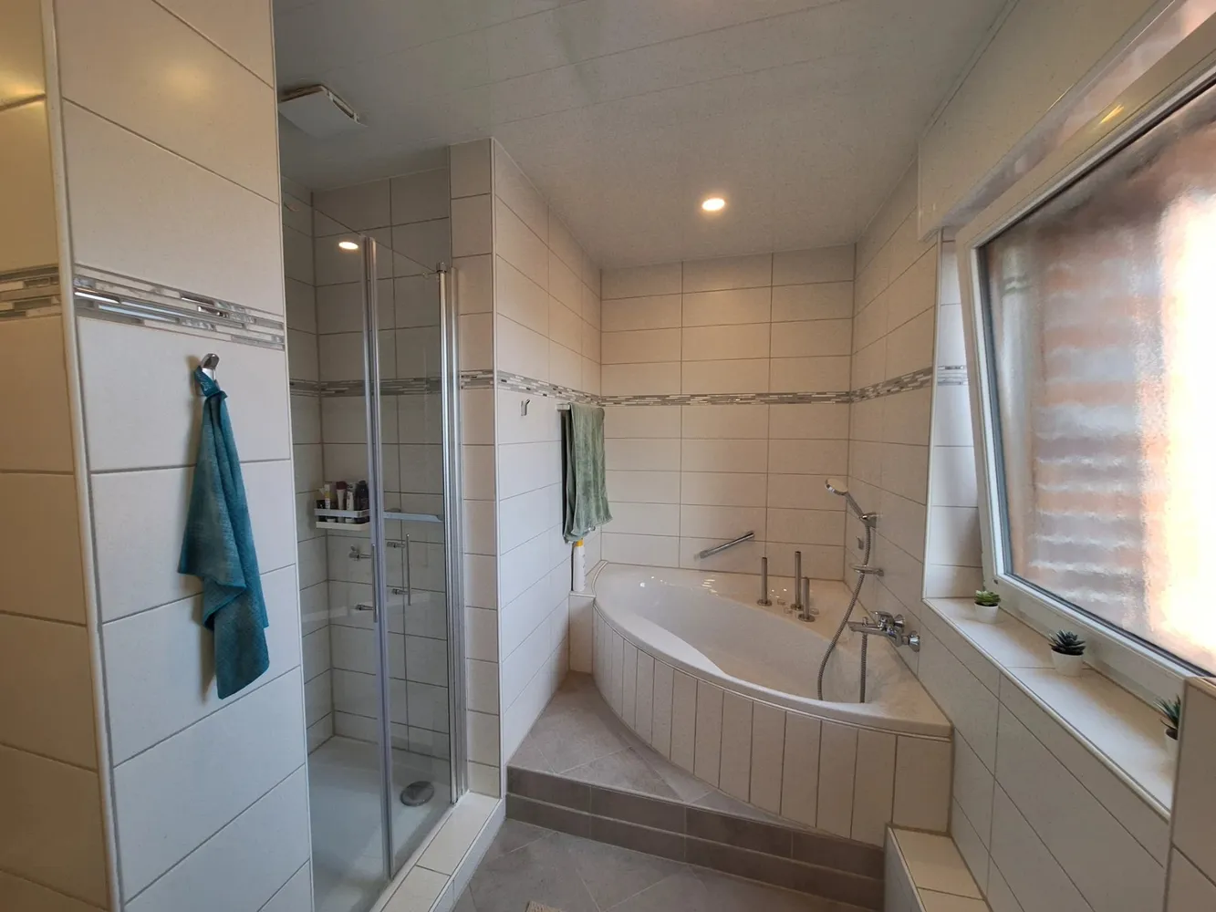 2 Zimmer Wohnung mit 66 m² in Köln – Bild 8