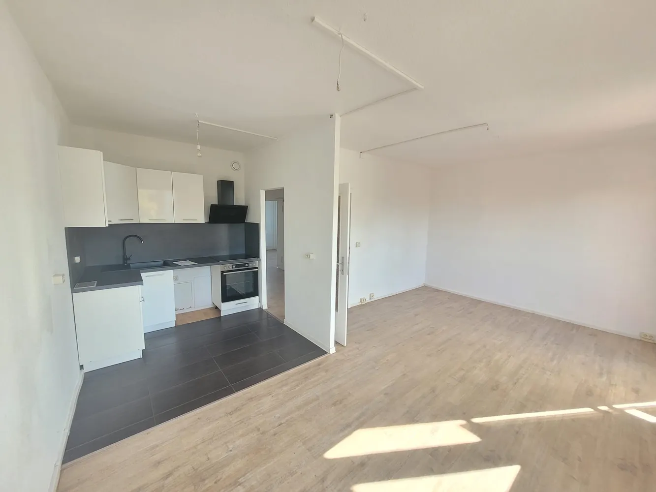 3 Zimmer Wohnung mit 55 m² in Halle (Saale) – Bild 2