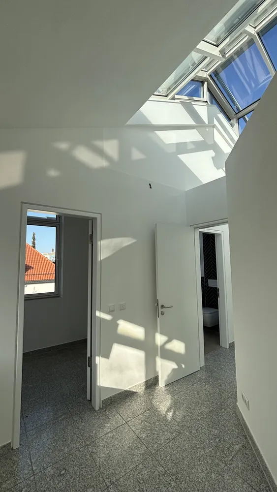 6 Zimmer Wohnung mit 236 m² in München – Bild 9