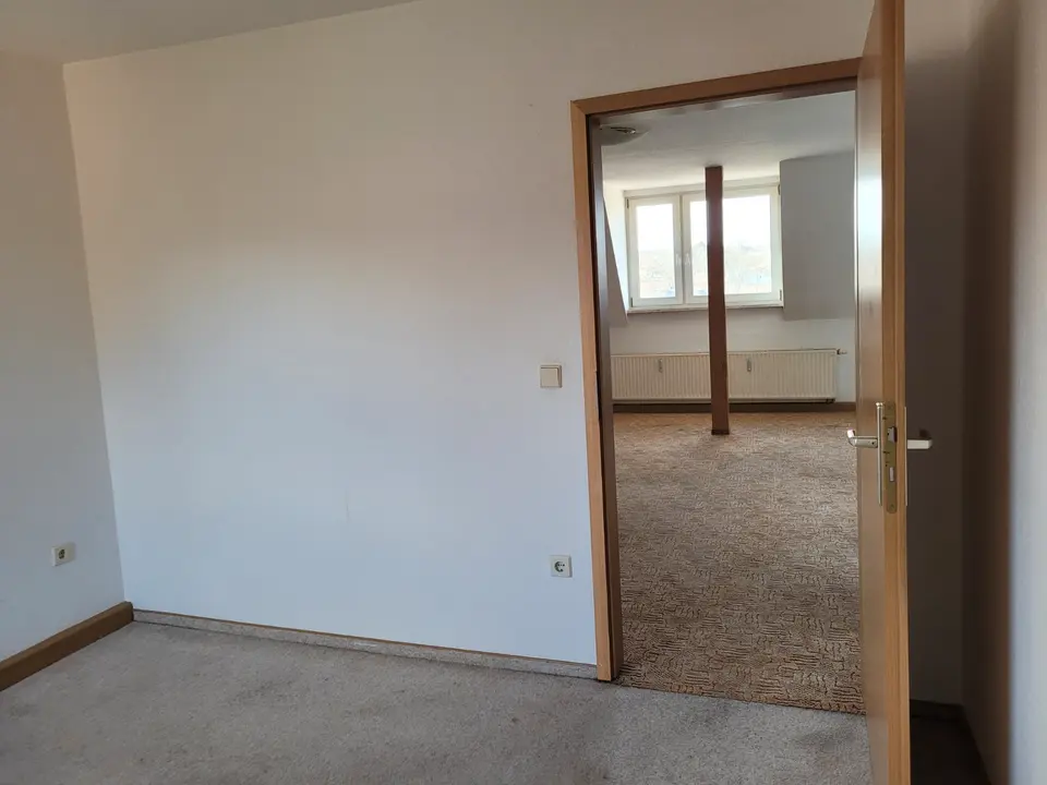 2 Zimmer Wohnung mit 55 m² in Crimmitschau – Bild 2