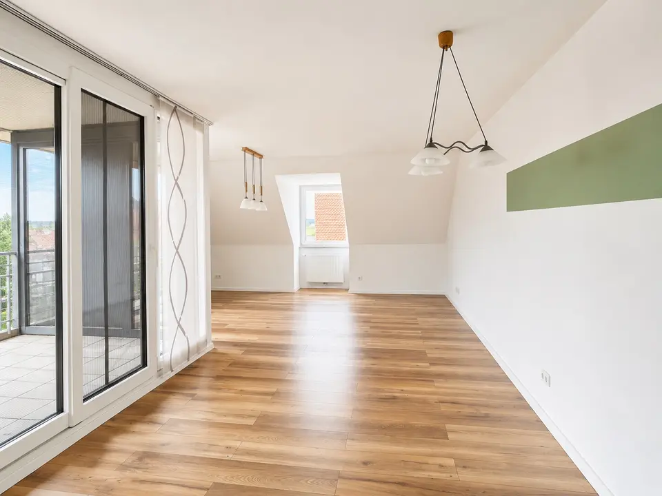 4 Zimmer Wohnung mit 102 m² in Ansbach – Bild 1