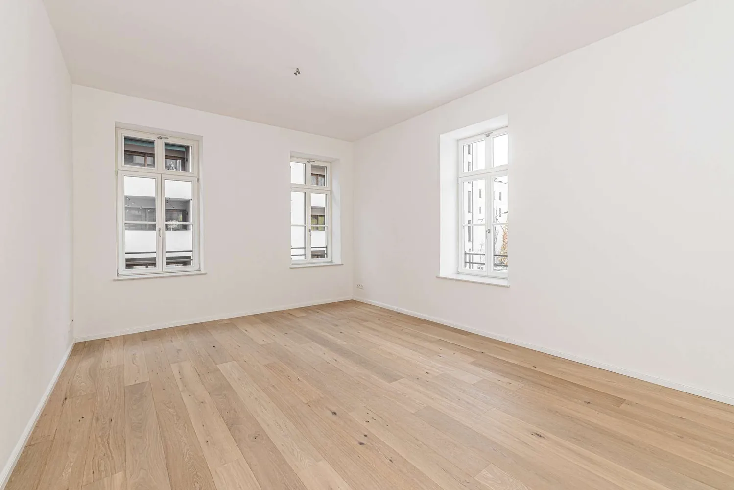 5 Zimmer Wohnung mit 166 m² in Leipzig – Bild 3