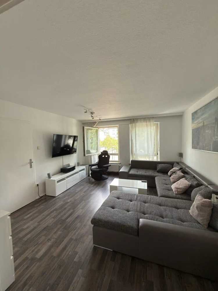 4 Zimmer Wohnung mit 100 m² in Nürnberg – Bild 1