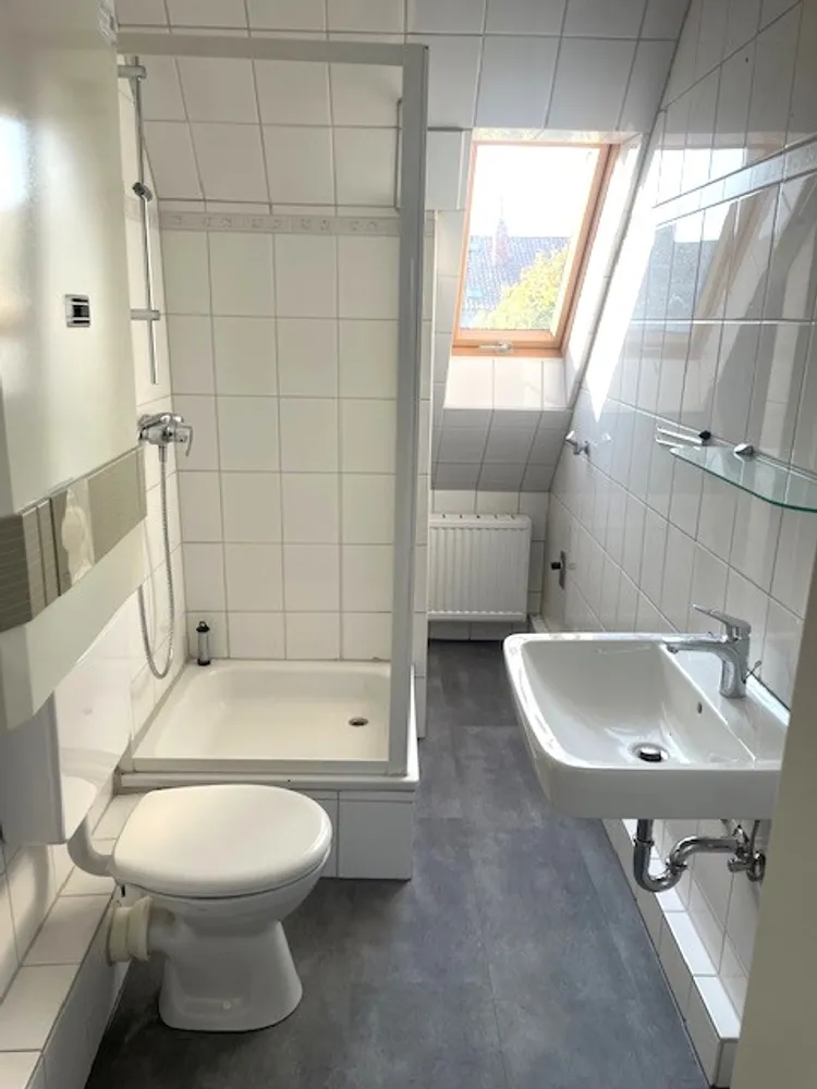 2 Zimmer Wohnung mit 59 m² in Bremerhaven – Bild 4