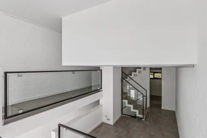 4 Zimmer Wohnung mit 142 m² in Düsseldorf – Bild 2