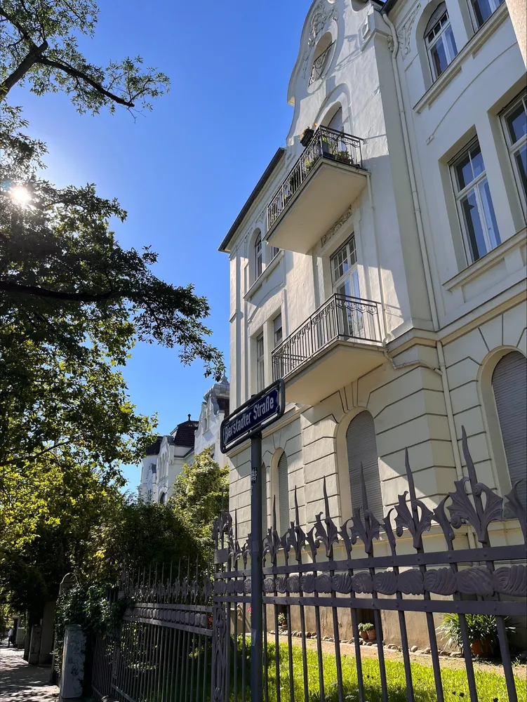 3 Zimmer Wohnung mit 138 m² in Wiesbaden – Bild 1