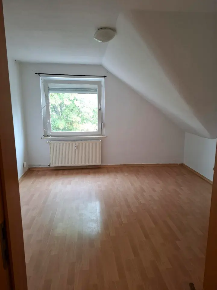 3 Zimmer Wohnung mit 55 m² in Weißenfels – Bild 2
