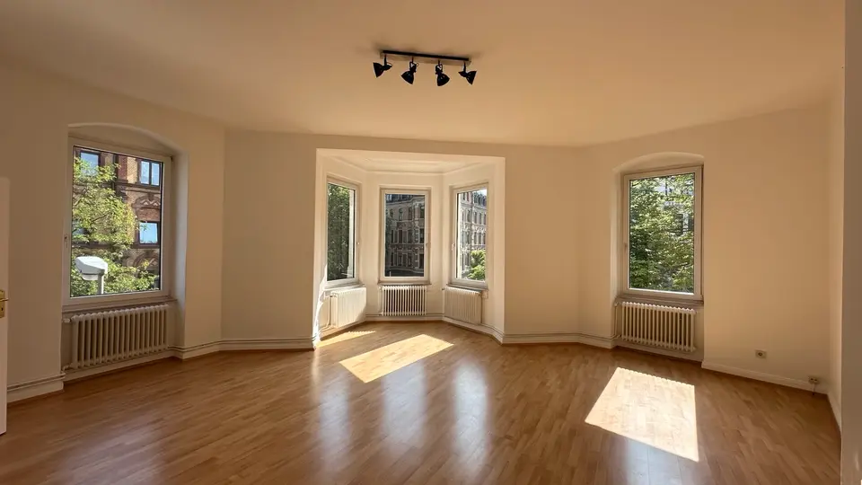 5 Zimmer Wohnung mit 131 m² in Kassel – Bild 2