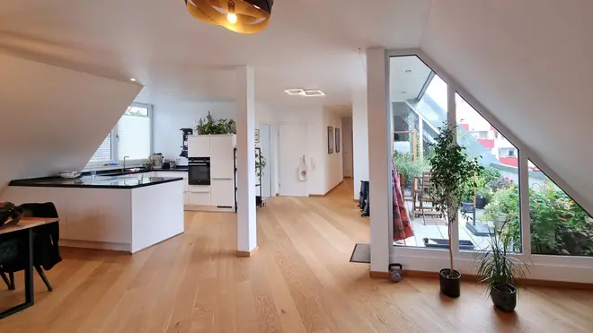 4 Zimmer Wohnung mit 94 m² in München – Bild 1