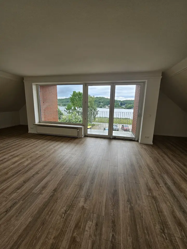 4 Zimmer Wohnung mit 115 m² in Lüneburg – Bild 1
