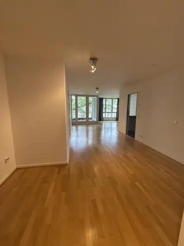 4 Zimmer Wohnung mit 105 m² in Düsseldorf – Bild 2
