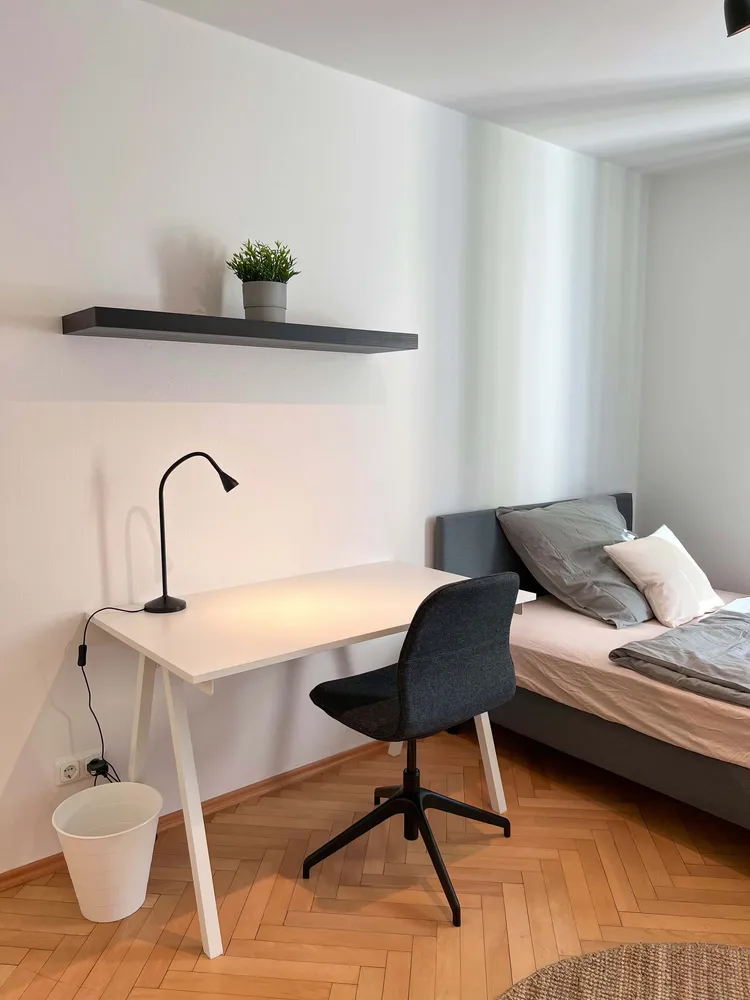 WG-Zimmer mit 13 m² in München – Bild 1