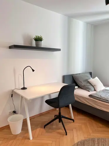 WG-Zimmer mit 13 m² in München – Bild 1