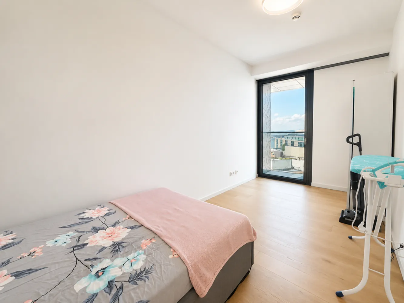 4 Zimmer Wohnung mit 107 m² in Frankfurt am Main – Bild 7