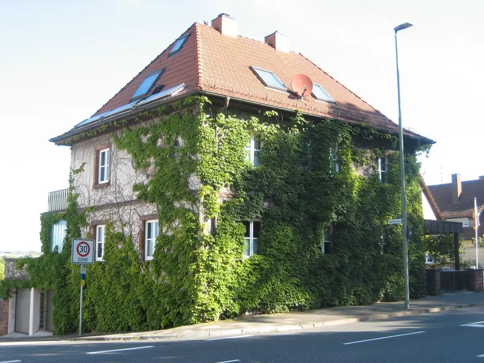 7 Zimmer Haus mit 210 m² in Kaiserslautern – Bild 2