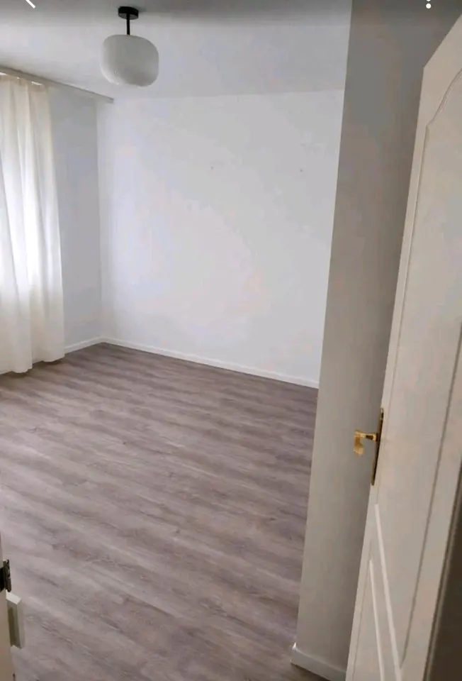 4 Zimmer Wohnung mit 135 m² in Leer – Bild 1