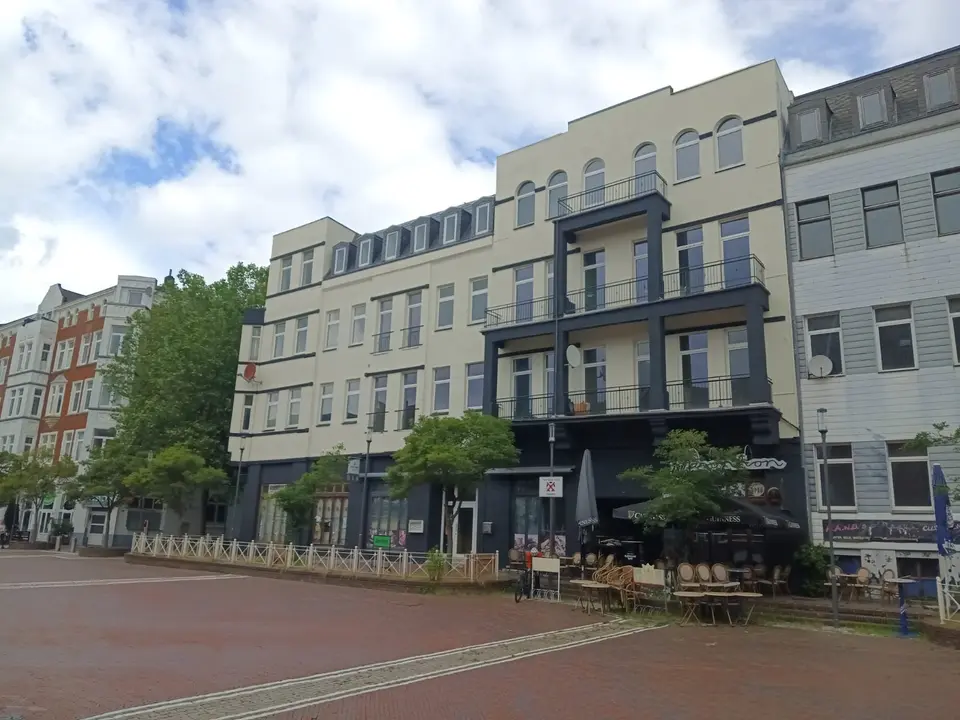 2 room apartment with 75 m² in Wilhelmshaven – Photo 2