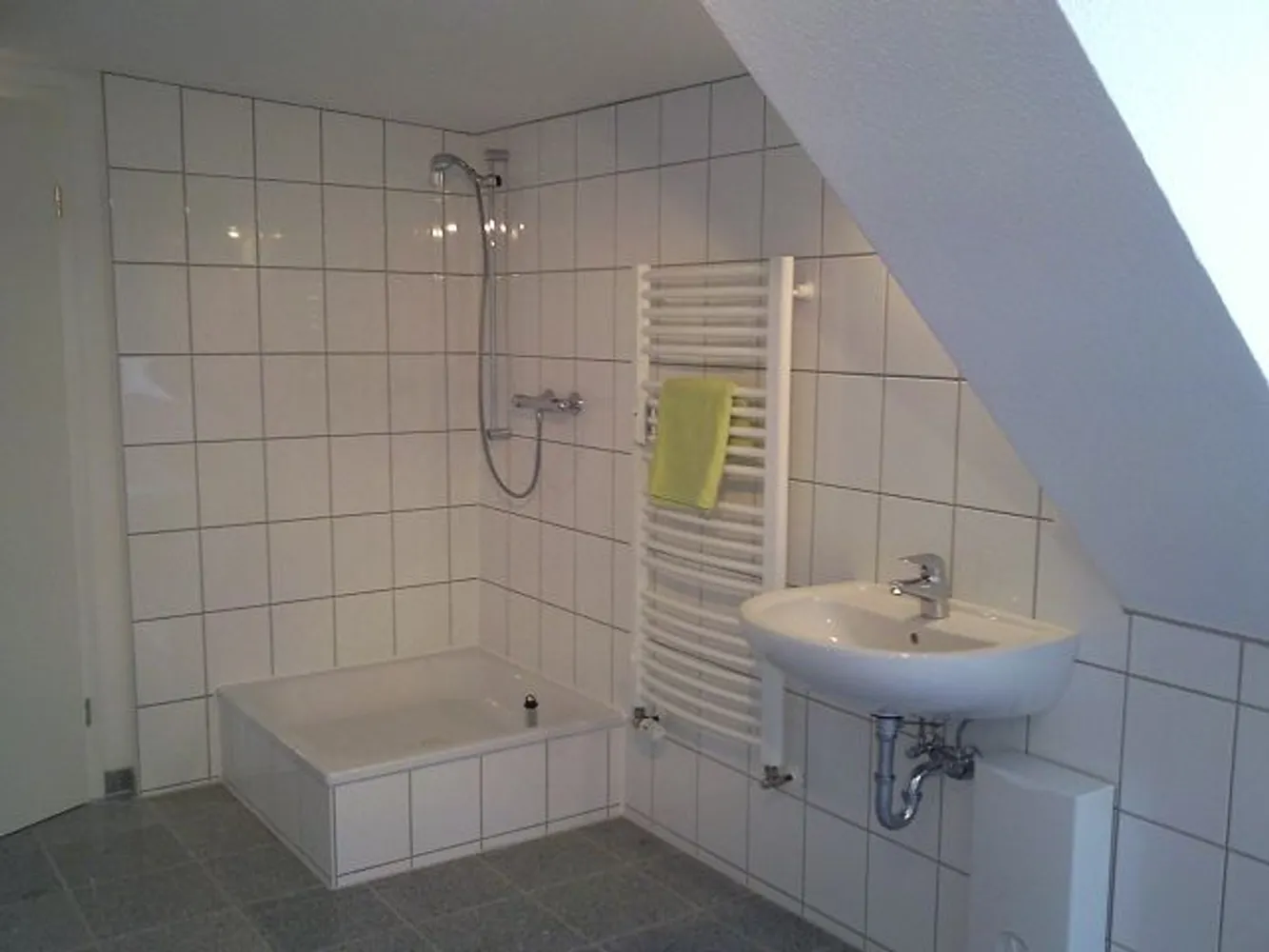 2 Zimmer Wohnung mit 75 m² in Hannover – Bild 9