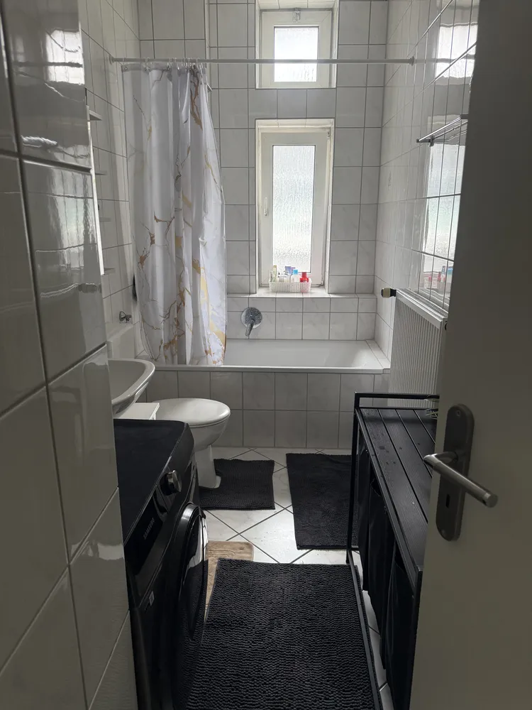 4 Zimmer Wohnung mit 93 m² in Frankfurt am Main – Bild 12