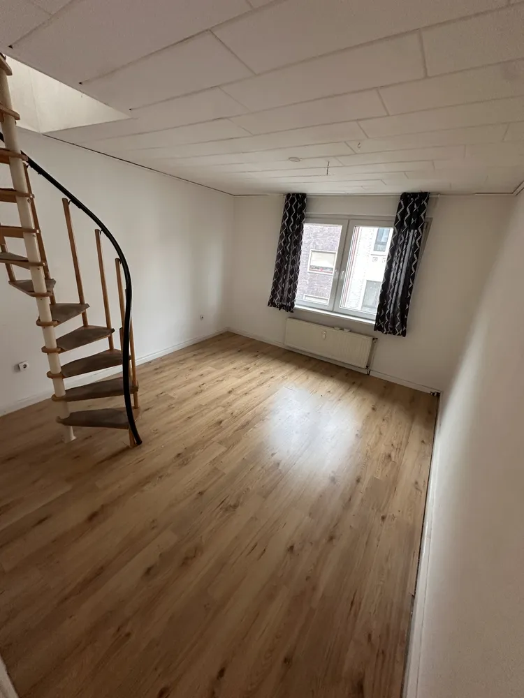 5 Zimmer Wohnung mit 100 m² in Duisburg – Bild 8
